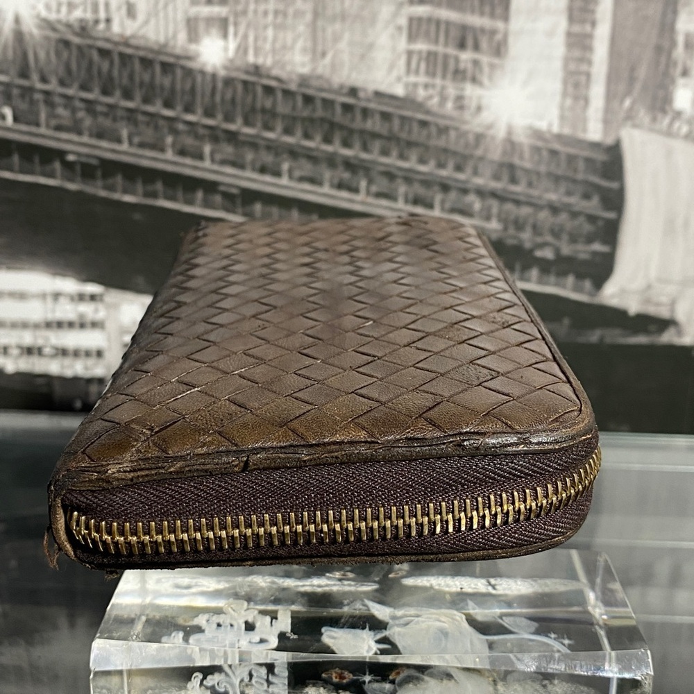 Authentic BOTTEGA VENETA Long Zippy Wallet - Picture 9 of 16